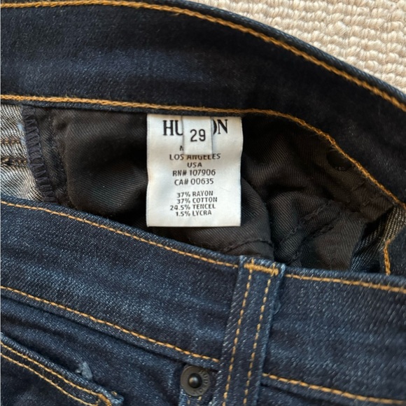 Hudson Midrise Skinny Jean Size: 29 - Picture 2 of 3